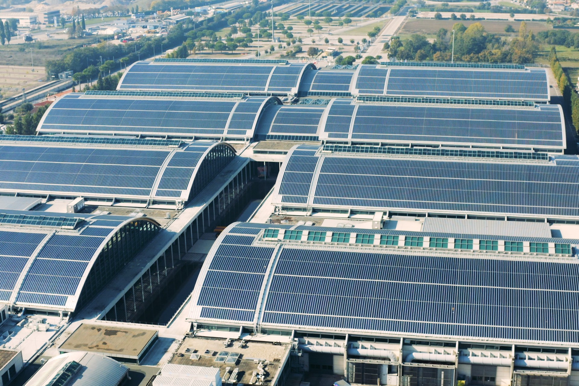 InfraVia stipula un accordo di compravendita per l'acquisizione di una partecipazione di maggioranza in Green Utility e collabora con il team di gestione guidato dal fondatore